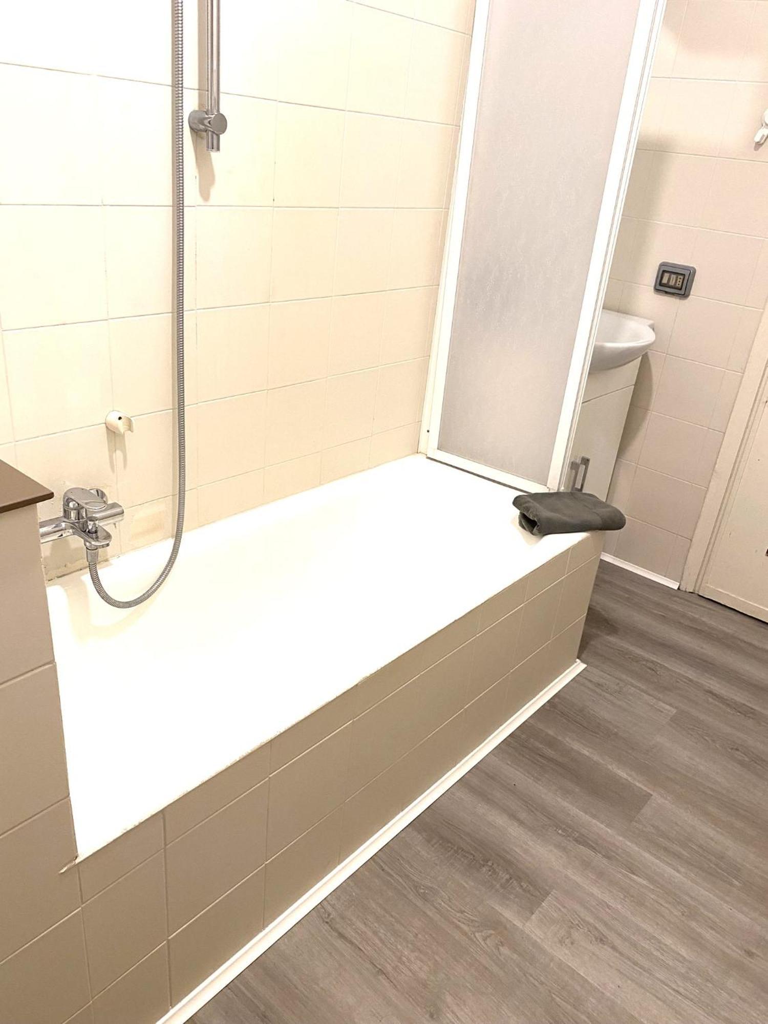 Casa Manolo Corsico Navigli Suite Apartment Milan المظهر الخارجي الصورة
